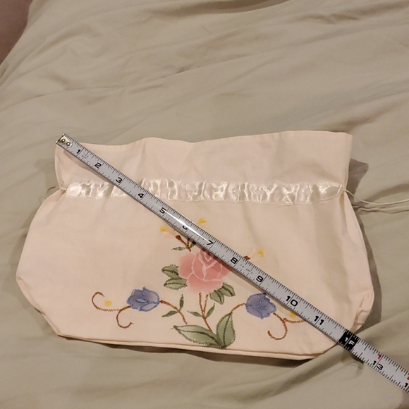 Vintage handmade embroidered pouch - Picture 5 of 5